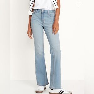 Old Navy • Women’s WOW Flare Jeans